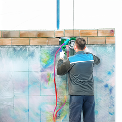 Gaten boren voor Installatie decentrale warmteterugwinning (WTW)